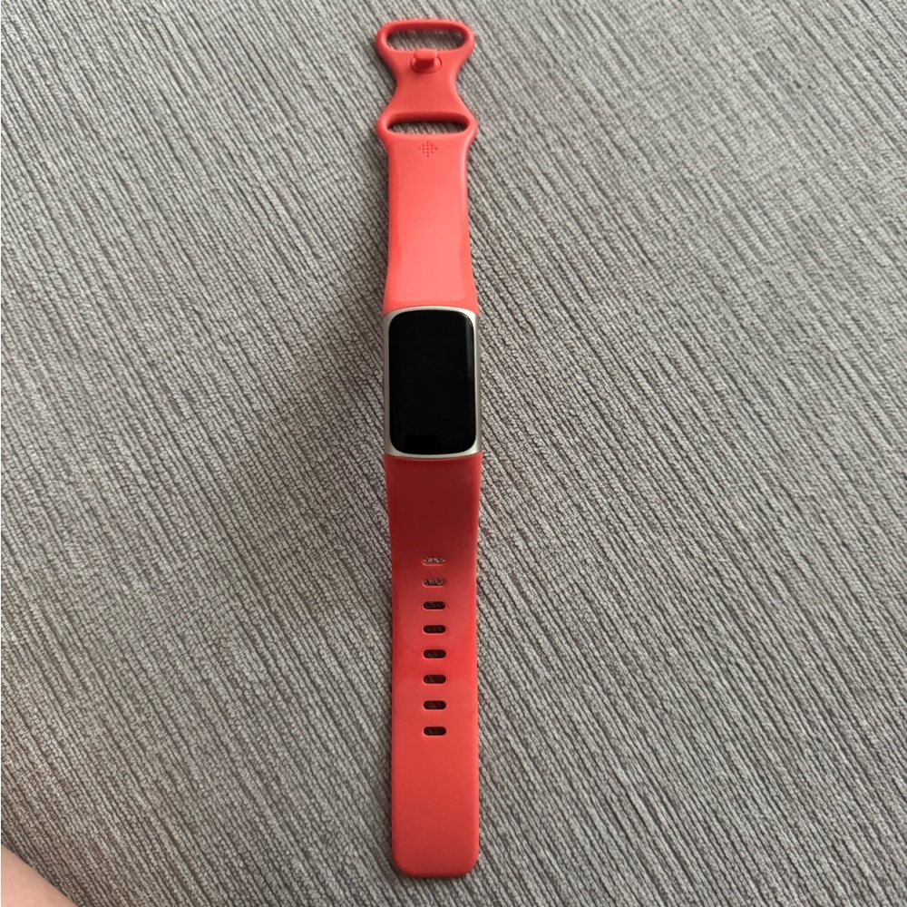 Fitbit charge 6 smartwatch